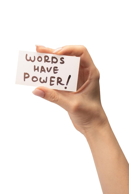 Słowa mają moc tekstu na karcie w kobiecej dłoni odizolowanej na białym tle
