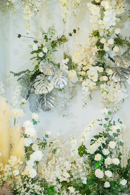 Ślub tło ślubna dekoracja kwiatowa ściana różana kolorowe tło świeża róża bukiet kwiatów!