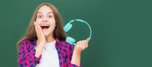 Słuchaj muzyki bezprzewodowe urządzenie słuchawkowe akcesorium nowa technologia rozwój dzieciństwa poziomo