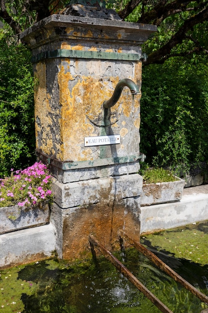 Słynna Fontanna W Pobliżu Cascade Des Tufs France