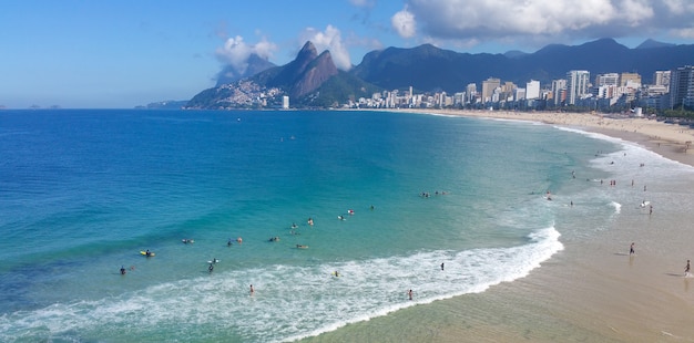 Słynna plaża Arpoador i Ipanema w Rio de Janeiro w Brazylii.