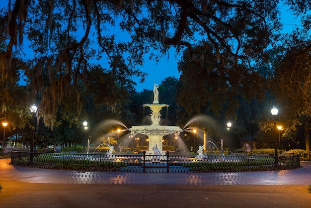 Słynna zabytkowa fontanna Forsytha w Savannah Georgia