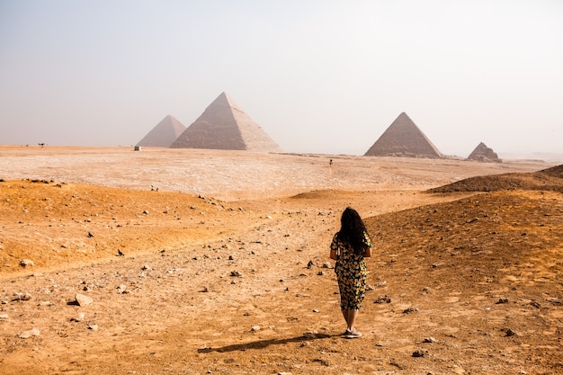 Słynne egipskie piramidy w Gizie