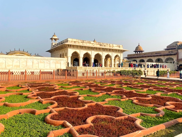 Słynny Czerwony Fort W Mieście Agra W Indiach Turyści Odwiedzają Popularną Atrakcję Turystyczną