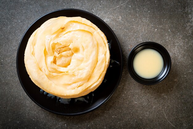 smażone chrupiące ciasto roti