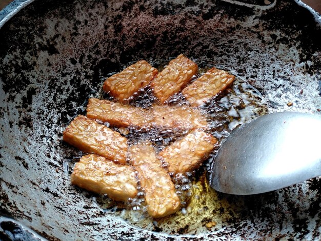 Smażone indonezyjskie jedzenie kulinarne Tempeh