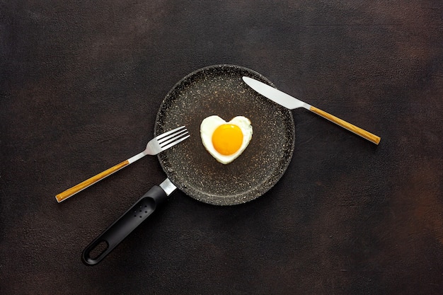 Śniadanie na Walentynki Jajko sadzone w kształcie serca