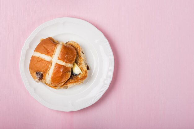 Śniadanie Wielkanocne z Hot Cross Buns