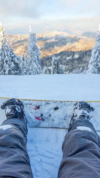 Snowboardzista osoba punkt widok zimowe góry