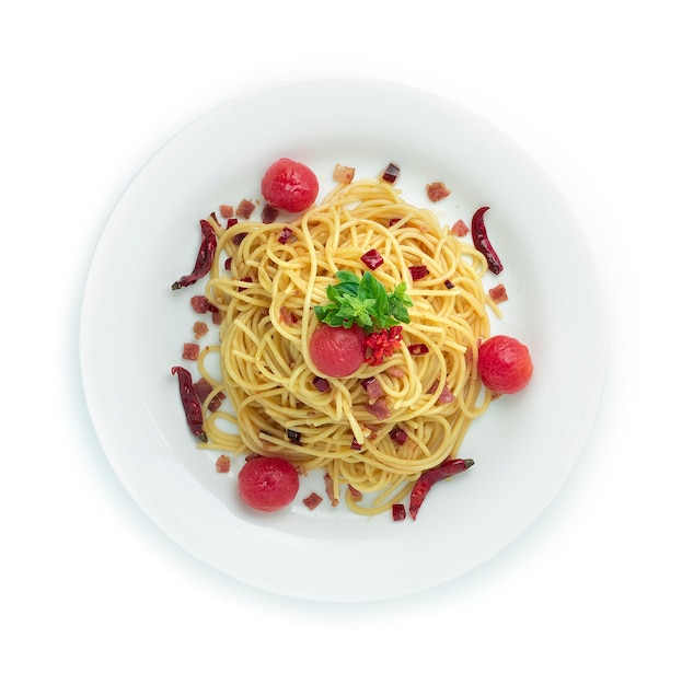 Spaghetti Smażone W Mieszaniu Z Suszoną Papryczką Chili Bekon Chrupiące