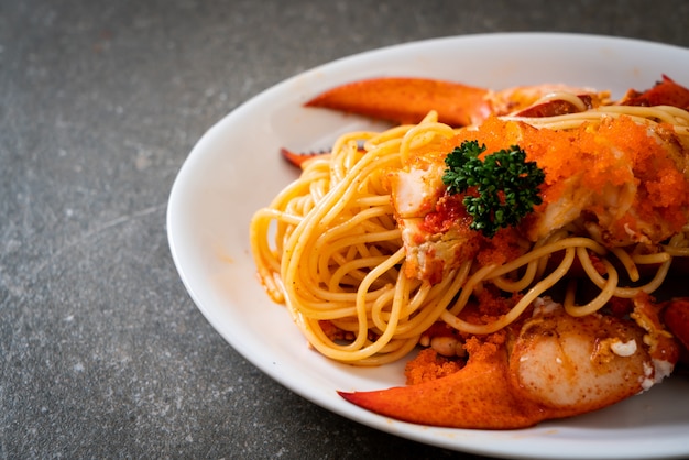spaghetti z homara z jajkiem krewetkowym