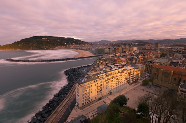 Spójrz na Donostia-San Sebastian, Kraj Basków.