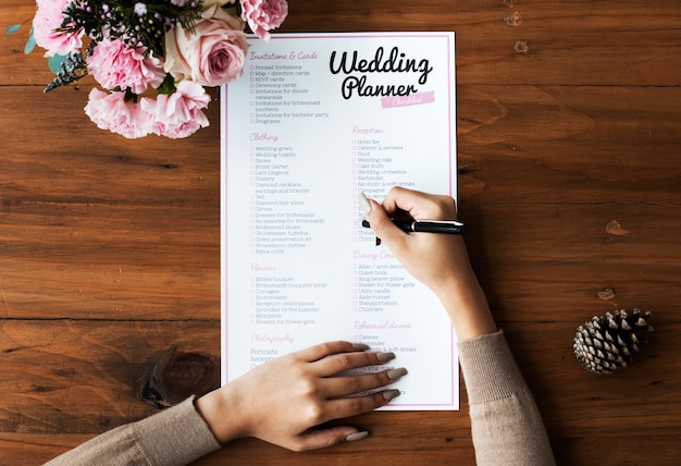 Sprawdzanie Rąk Na Liście Kontrolnej Wedding Planner