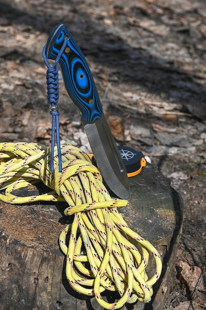 Zdjęcie sprzęt bushcraftowy