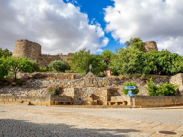 Średniowieczna wioska Castelo Rodrigo Portugalia