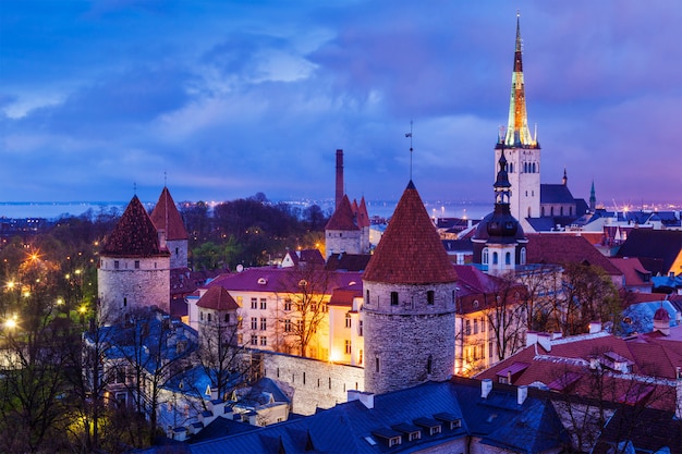 Średniowieczne Stare Miasto w Tallinnie, Estonia