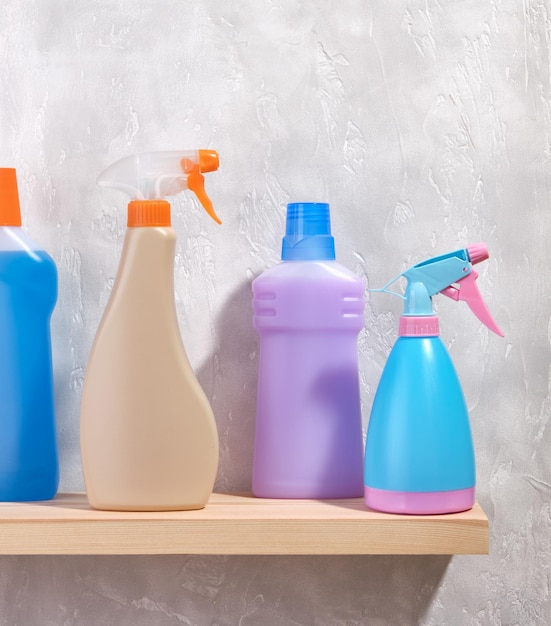Środki czyszczące i detergenty do czyszczenia Sprzątanie gospodarstw domowych