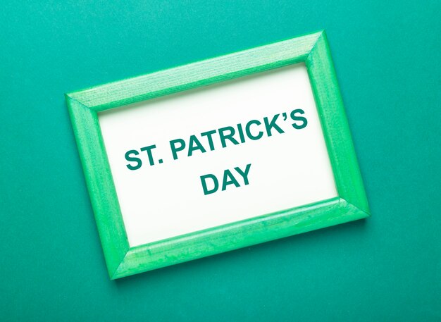St Patrick's day napis, happy green holiday