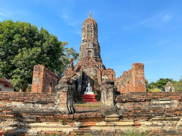 Stara Pagoda świątyni Phra Sri Rattana Mahathat W Prowincji Suphanburi Tajlandia