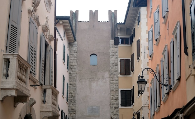Stare Domy Na Ulicy W Riva Del Garda