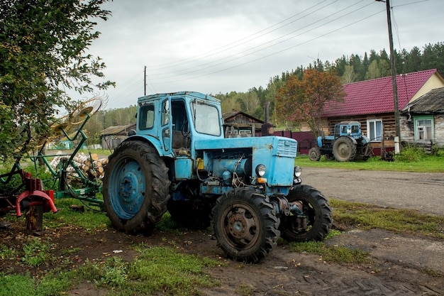 stare maszyny do prac polowych