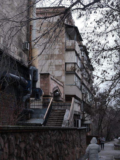 Zdjęcie stare sowieckie budynki i architektura