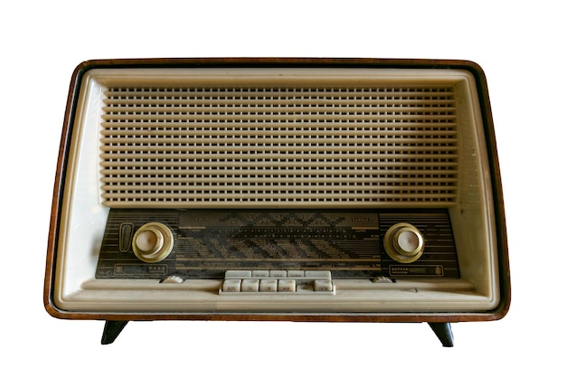 Starożytne brązowe radio na białym tle