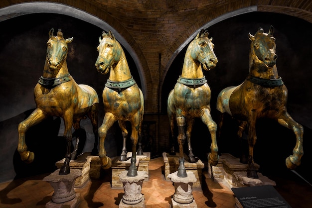 Starożytne konie z brązu w Bazylice San Marco w Wenecji