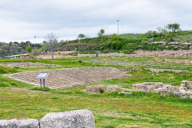 Starożytny grecki teatr w ruinach Morgantina Sycylii