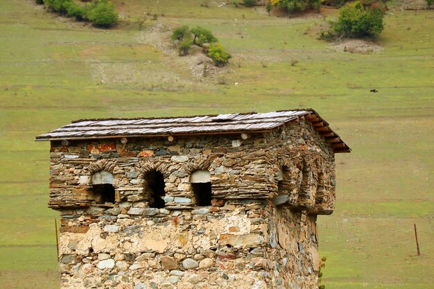 Starożytny Svan Towerhouse wpisany na Listę Światowego Dziedzictwa UNESCO w regionie Mestia Svaneti Gruzja