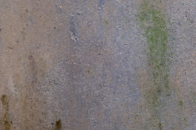 Zdjęcie stary beton jest mokry deszcz przez cały rok