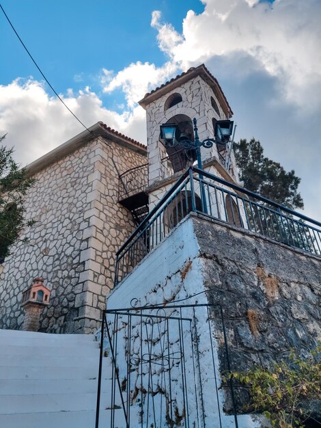 Stary kamienny kościół w mieście Vasiliki Lefkada Grecja
