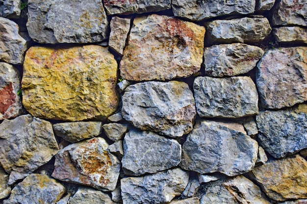 Stary kamienny mur z bliska Północna Droga św Jakuba Hiszpania