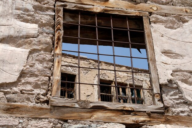 Stary opuszczony kamienny dom w Turcji