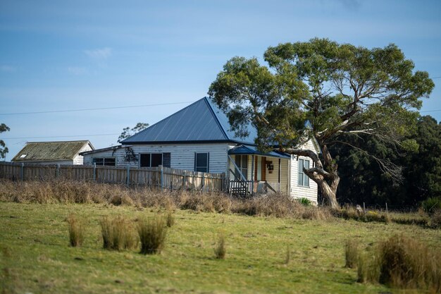 Stary przerażający dom weatherboard w Australii