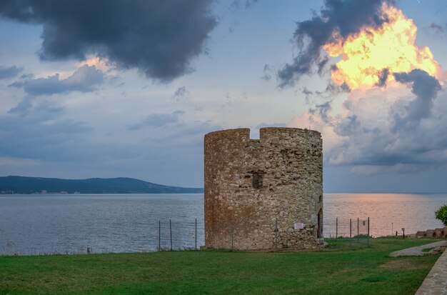 Stary wiatraczek w Nessebar, Bułgaria