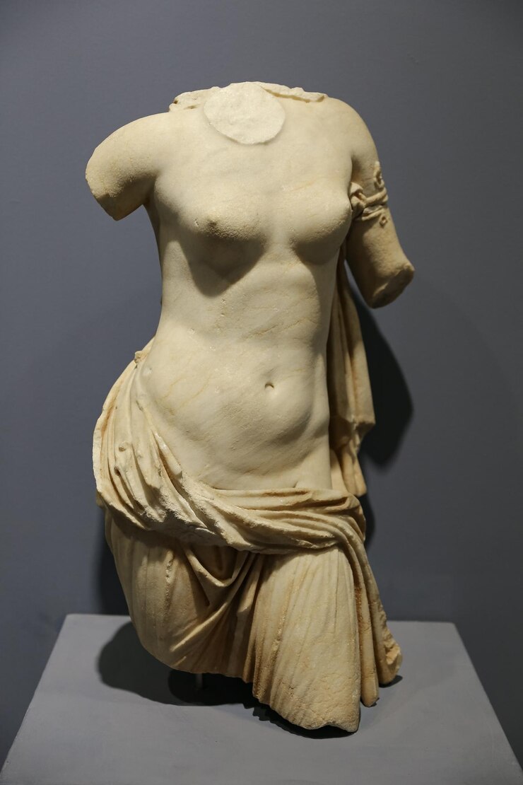 Zdjęcie statua w muzeum efezu miasto selcuk izmir turcja