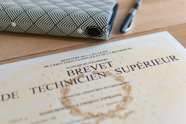 Stopień BTS Dyplom francuski Advanced Technician Translation Higher National Diploma