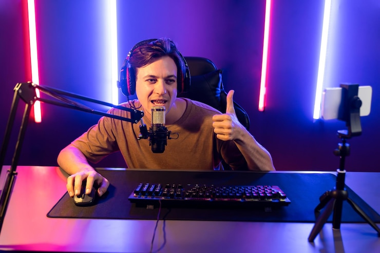 Zdjęcie streamer na żywo w mediach społecznościowych za pośrednictwem smartfona pecuniary