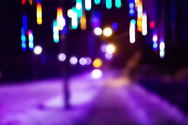 Streszczenie nocne światło bokeh nieostre tło Niewyraźne tło miejskiego budynku scena