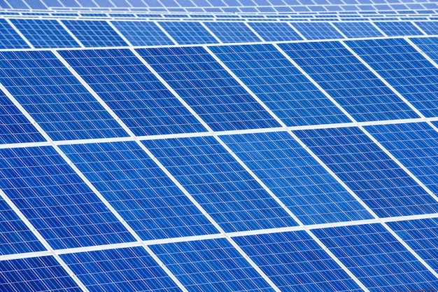Streszczenie szczegółowo panel słoneczny - odnawialne źródło energii