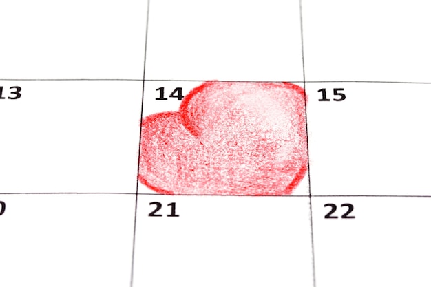 Strona kalendarza z sercami na Walentynki