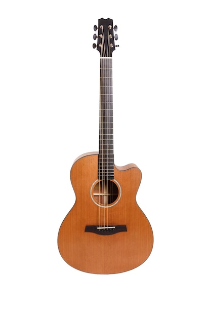 Struktura drewna dolnego pokładu sześciu strun gitary akustycznej na na białym tle kształt gitary
