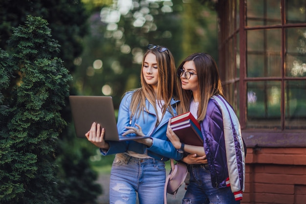 Studenci na uniwersytecie