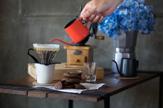 Zdjęcie styl kropli kawy, show of drip coffee.selective focu