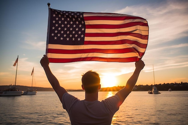 Sunset Salute Man trzymający flagę USA przy zachodzie słońca