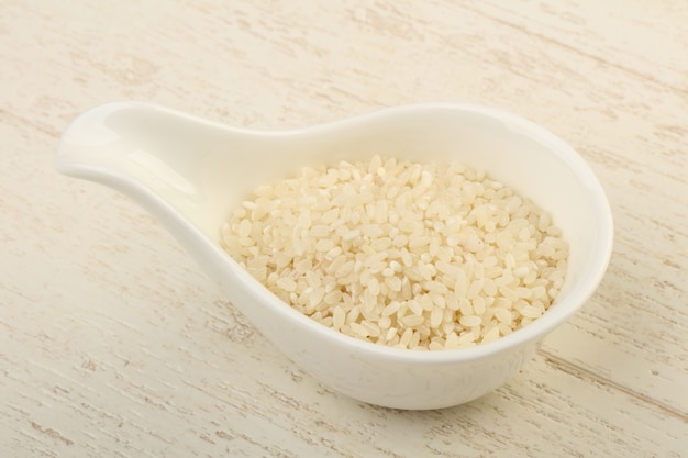 Surowy ryżowy rozsypisko