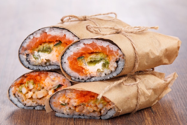 Sushi burrito - nowa koncepcja modnej żywności