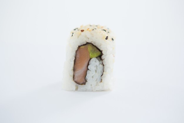 Sushi Roll Na Białym Tle