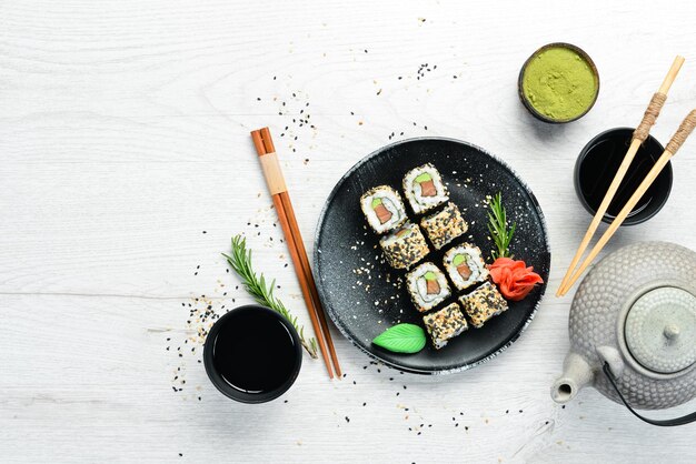 Sushi z rybnym sezamem i wasabi Sea Sushi Widok z góry